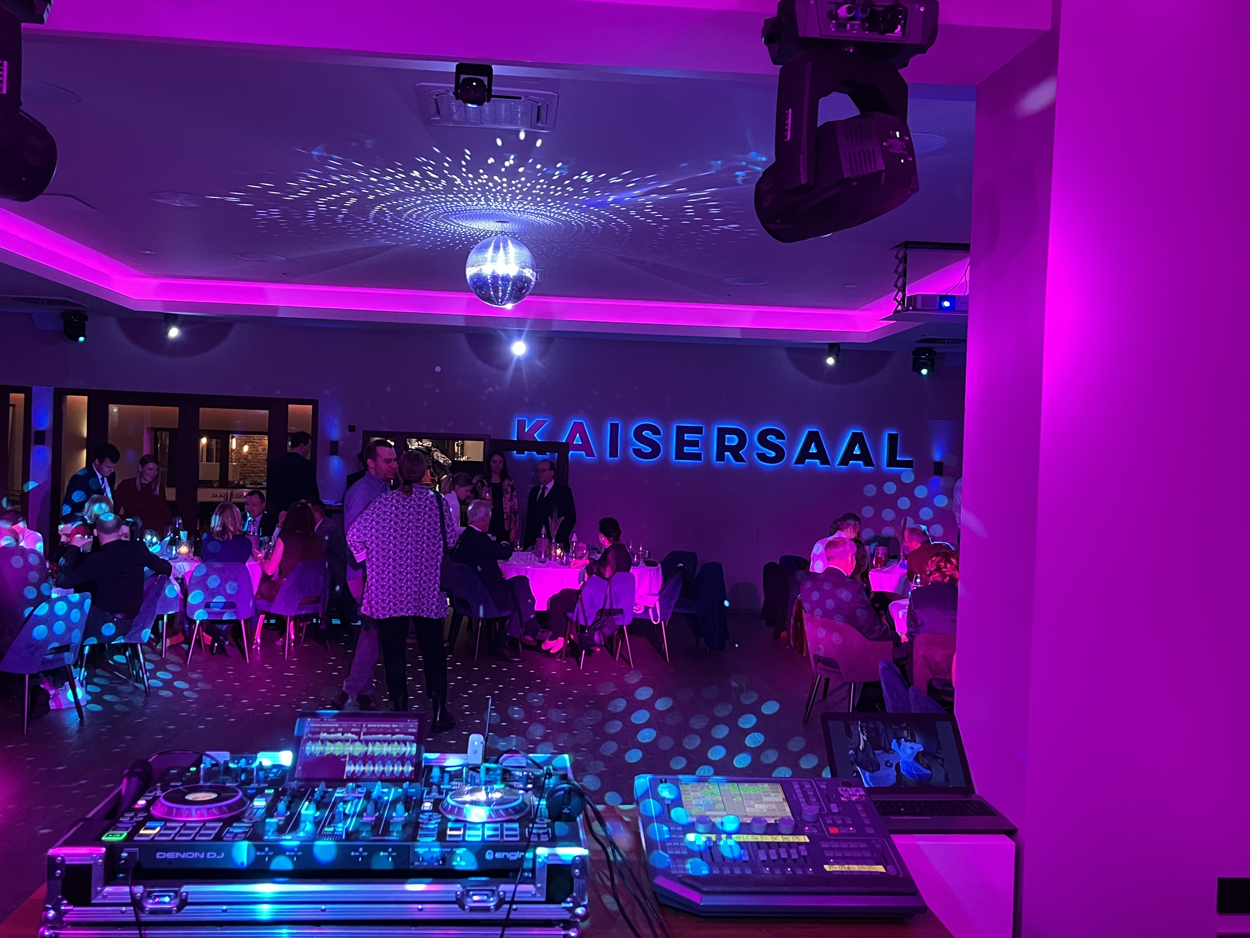 Corporate Event mit DJ-Service in Hannover